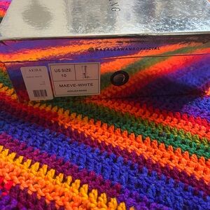 Azalea Wang Maeve-White Knee high Boots Size 10 in box never worn